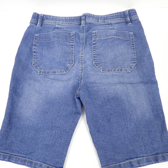 Curve appeal denim shorts - Picture 5 of 7